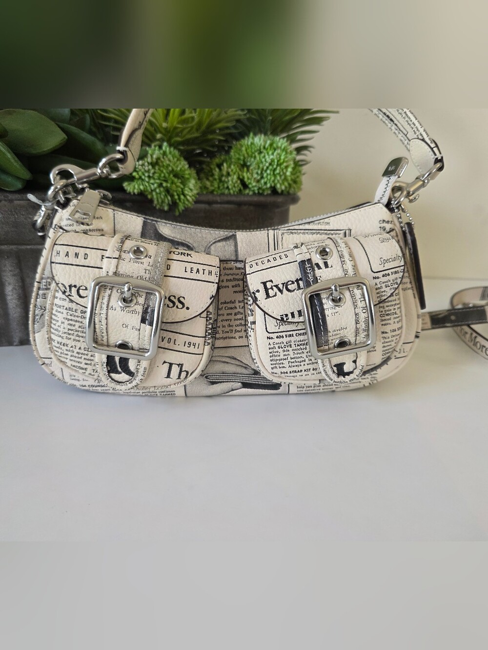 Coach Ashton Shoulder Crossbody Bag Newsprint NWT white Black Leather - Picture 10 of 14